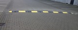 Bremsschwelle Endstück gelb 250x400x50 mm. Farbecht