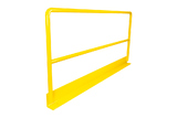 Aanrijdbeugel uit buis Ø42 mm. Hoog: 1000 mm., Lang 2000 mm. Gelast op hoeklijn 150x100x10 mm. v.v. 3 st. ankergaten t.b.v. M16. Geel