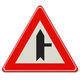 Verkehrszeichen B5 Rechte Seitenprioritätskreuzung