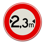 Verkehrszeichen C18 Geschlossen für Fahrzeuge, die einschließlich der Ladung breiter sind als auf dem Schild angegeben