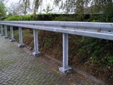 Schutzplanke federnd